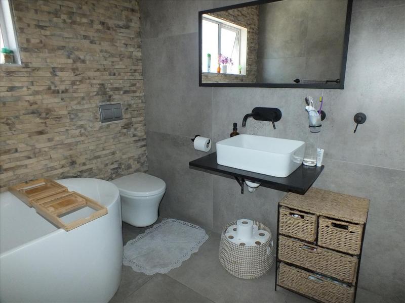 4 Bedroom Property for Sale in Mitchells Plain Central Western Cape